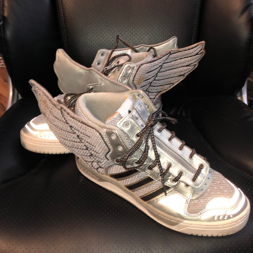 Addidas Jeremy Scott wings 2.0